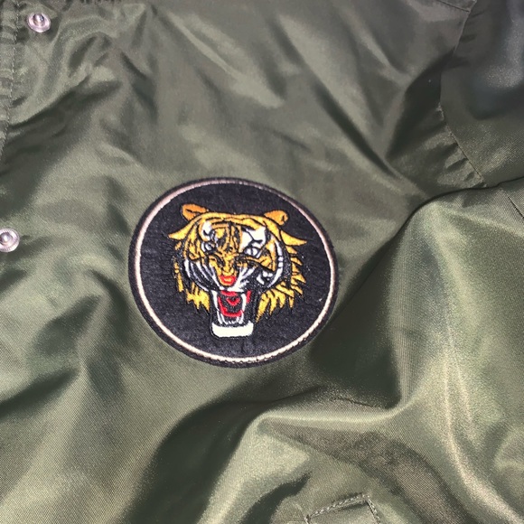 Forever 21 Green Bomber Jacket with Stickers - Picture 6 of 7